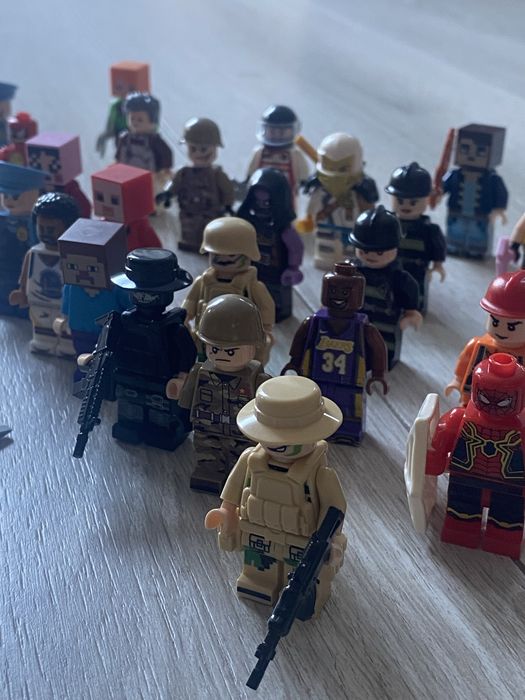 Figurki z ruznych seri mega zestaw okazja ninjago spider man wojsko