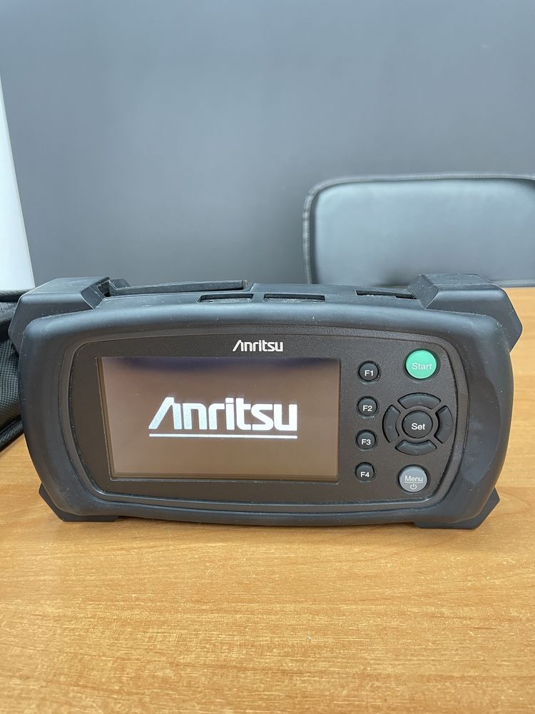 Продам рефлектометр оптичний Anritsu mt9090A mu909015b1-056