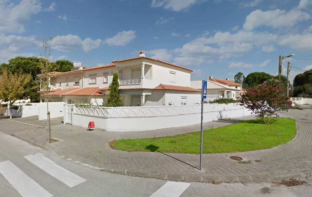 Terreno para construção de Moradia - Urbanização Casal Vidigal