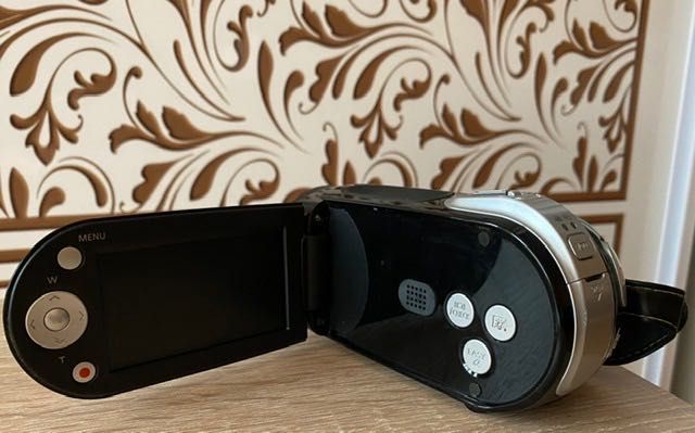 цифровая видеокамера самсунг