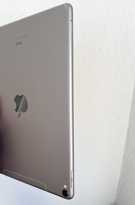 Apple iPad Pro 10.5 256GB WiFi/LTE АКБ 100%