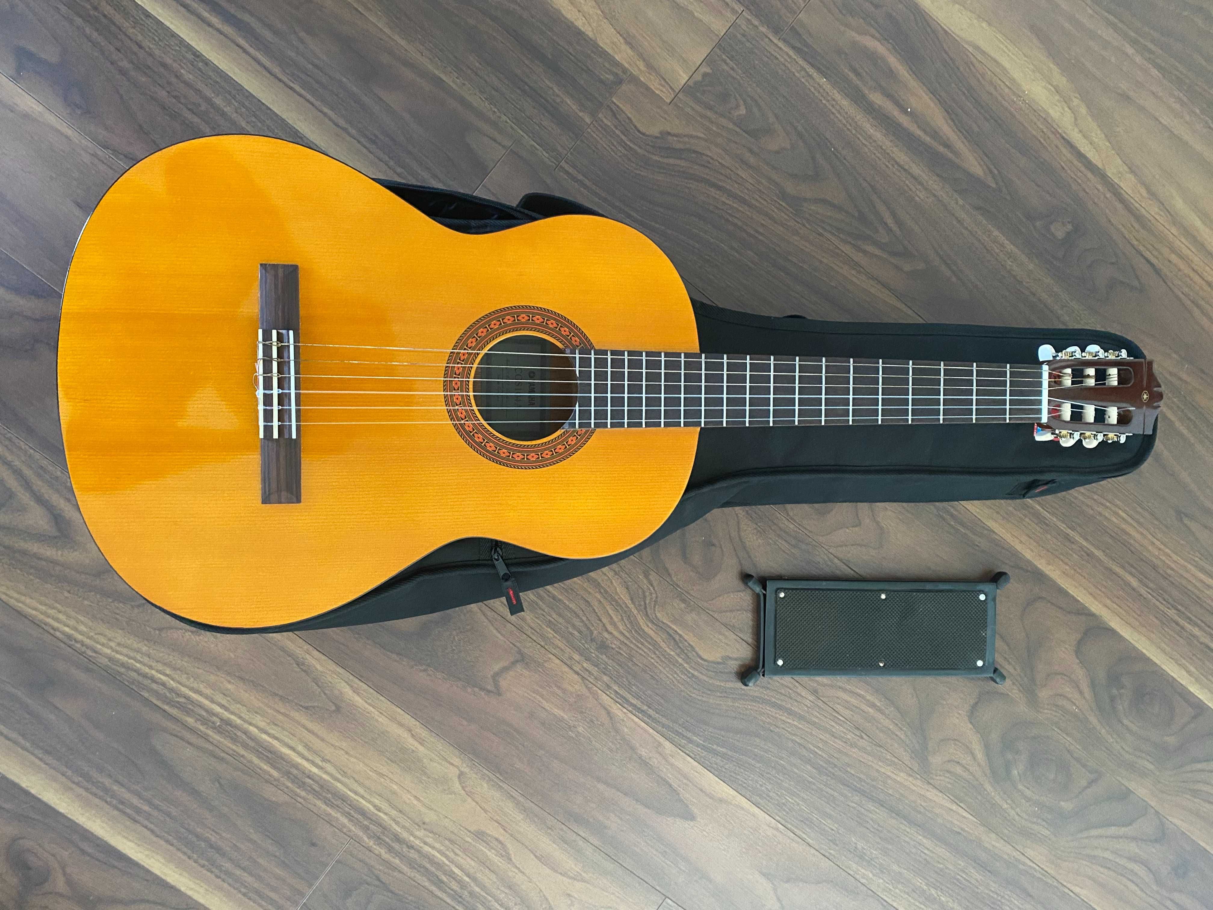 Guitarra Yamaha GS104A