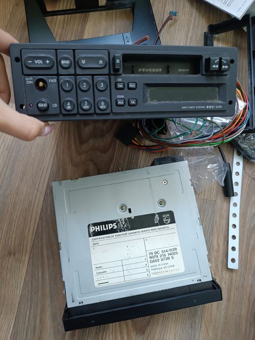 Магнітоли 2шт Philips