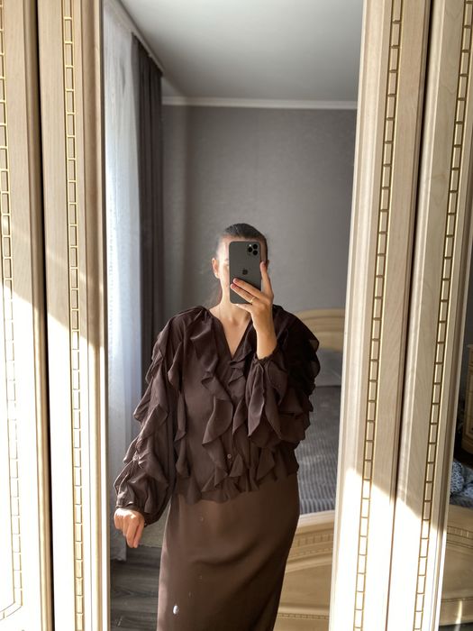 Блузка з рюшами у стилі Zara