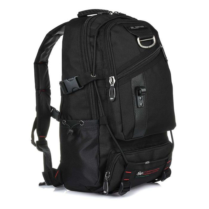 Czarny duży plecak sportowy, trekkingowy, na wycieczki, miejski