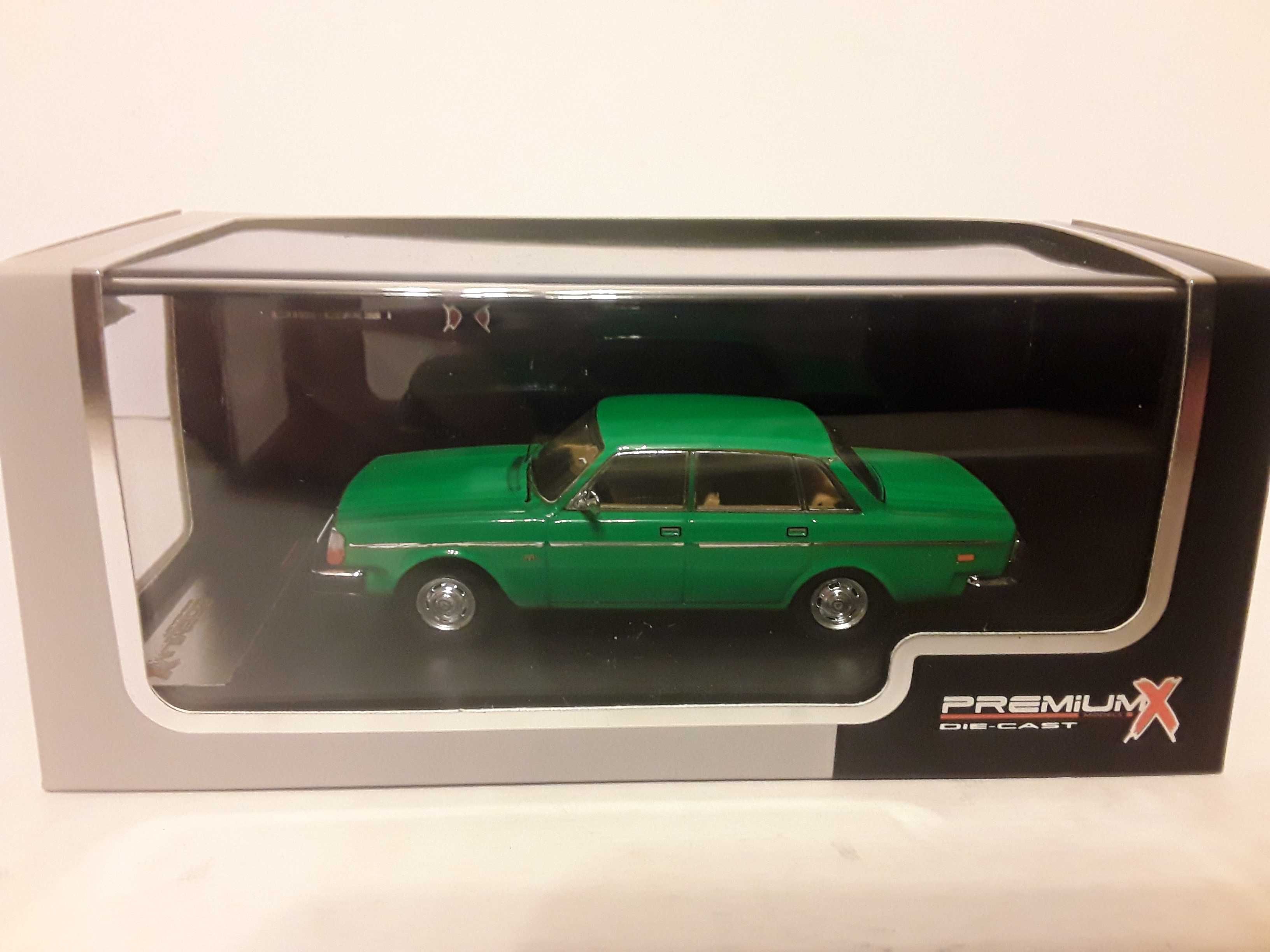 Модель автомобиля Volvo 244  1978 г.  1:43  (Premium X)