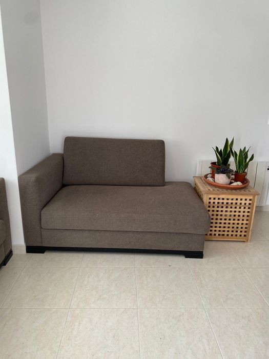 Sofas castanhos modernos