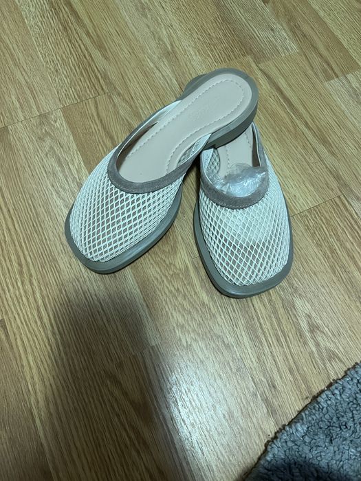 Жіночі тапочки в сіточку. Одягались 1 раз