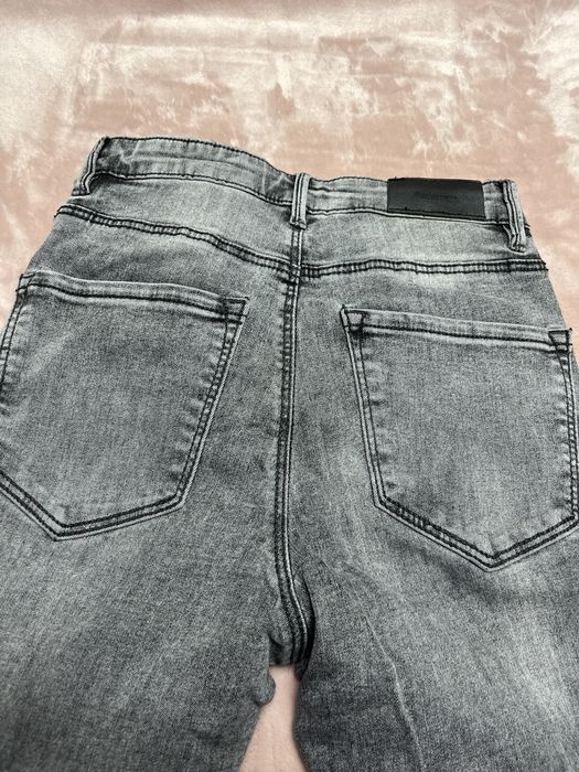 Calças cinzentas stradivarius