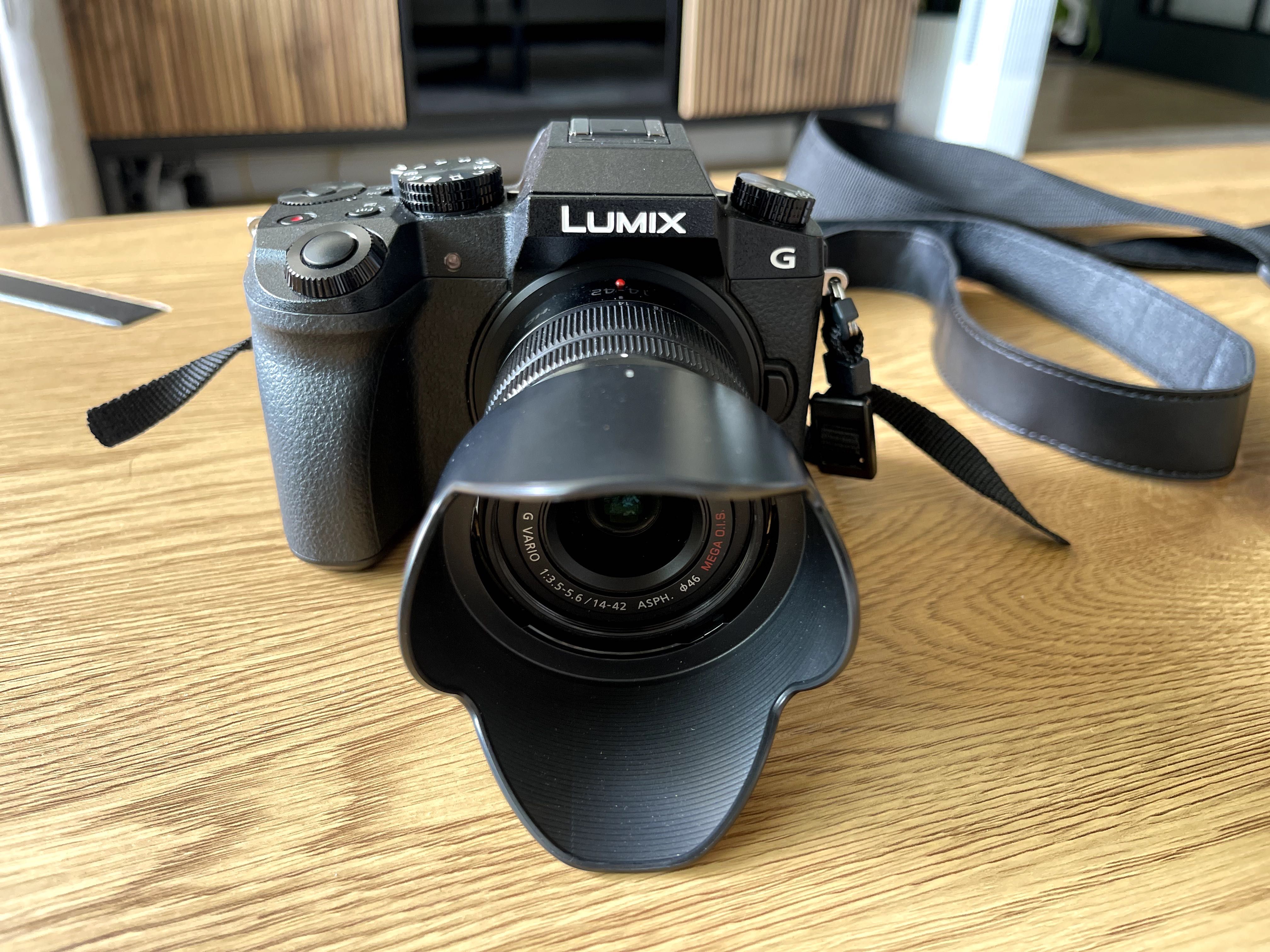 Panasonic Lumix G7 – zestaw z obiektywem 14-42 mm + akcesoria