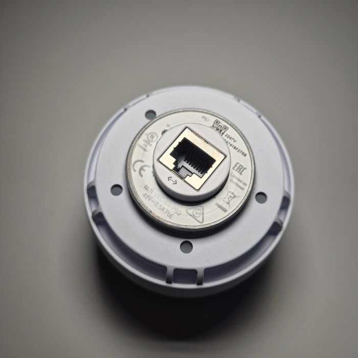 Kamera IP Ubiquiti UVC-G4-PRO