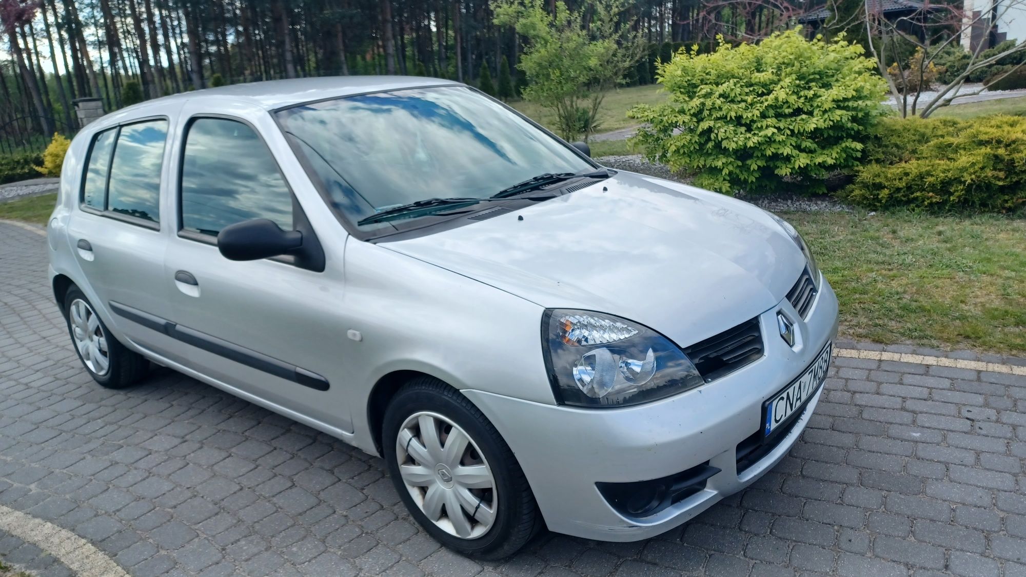 Renault Clio 1.5dci 2007 rok klima