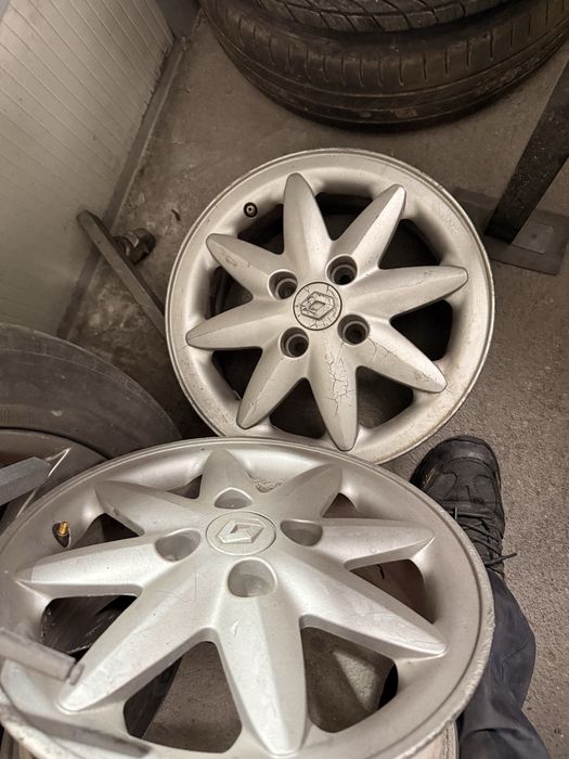 245/50/R18 Runflat  275/40/R18 Runflat. Jantes Renault
