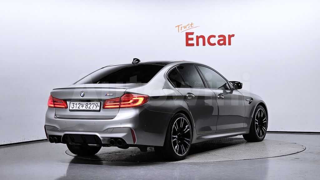 2020 BMW M5 (F90) M5 Sedan