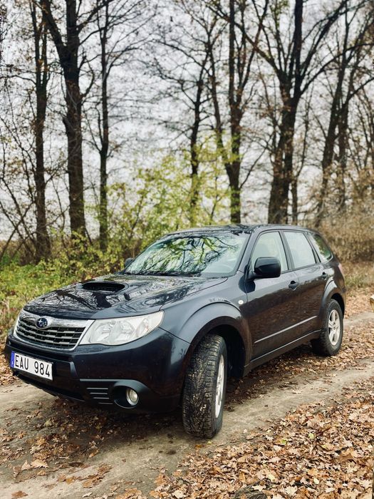 Продам Subaru Forester 2010