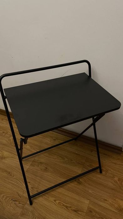 Раскладной столик для бьюти услуг