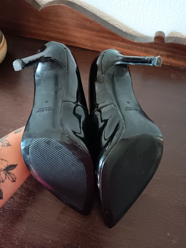 Scarpin Preto Zara n°38