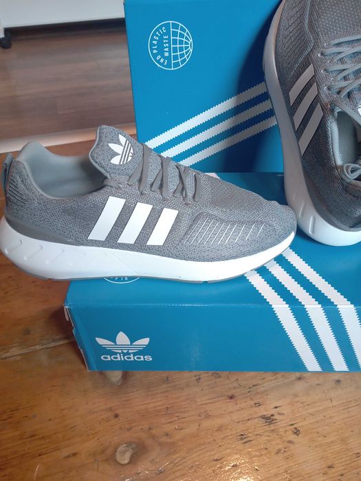 Buty sportowe Adidas 46 nowe