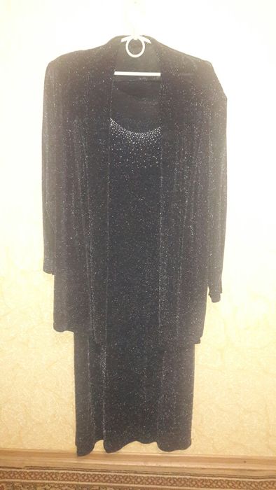 Платья,костюми,блуза,пиджак.