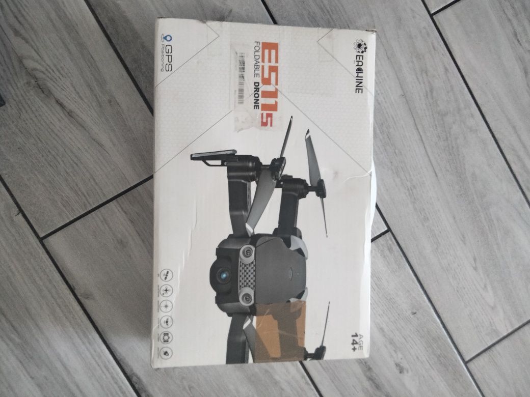 Dron Eachine E511s