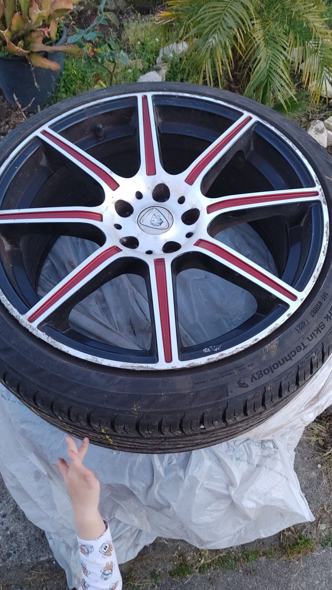 Jantes Nissan ALUETT 42 225/40 R19 5x114