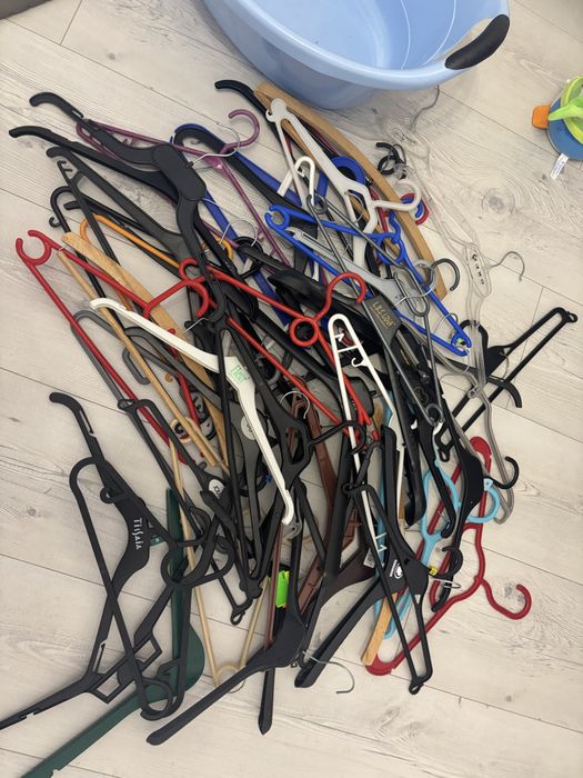 Konplet wieszakow 58 sztuk