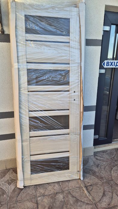 Дерев'яні двері Розпродаж