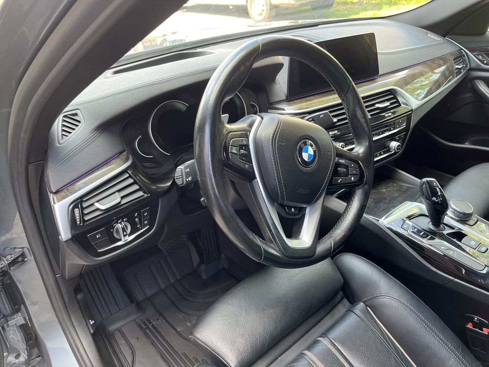 BMW G30 530XI luxury line