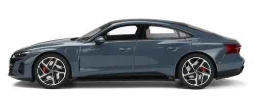 GT-Spirit 1:18 Audi e-tron GT ano 2021