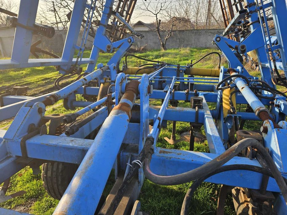 Культиватор КГШ-7.9, чотирьохрядний, зубова гребінка, коток, 2012 р.в.