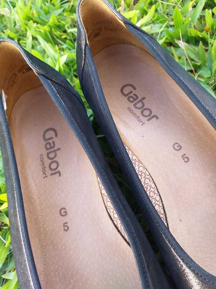 Vendo Sapatos 38 da "Gabor" Senhora Novos
