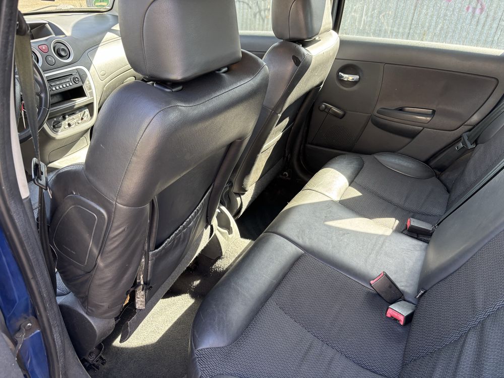 Citroen c3 wersja vtr 2005r 1.6 b