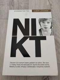 Nikt - Albert Lichanow