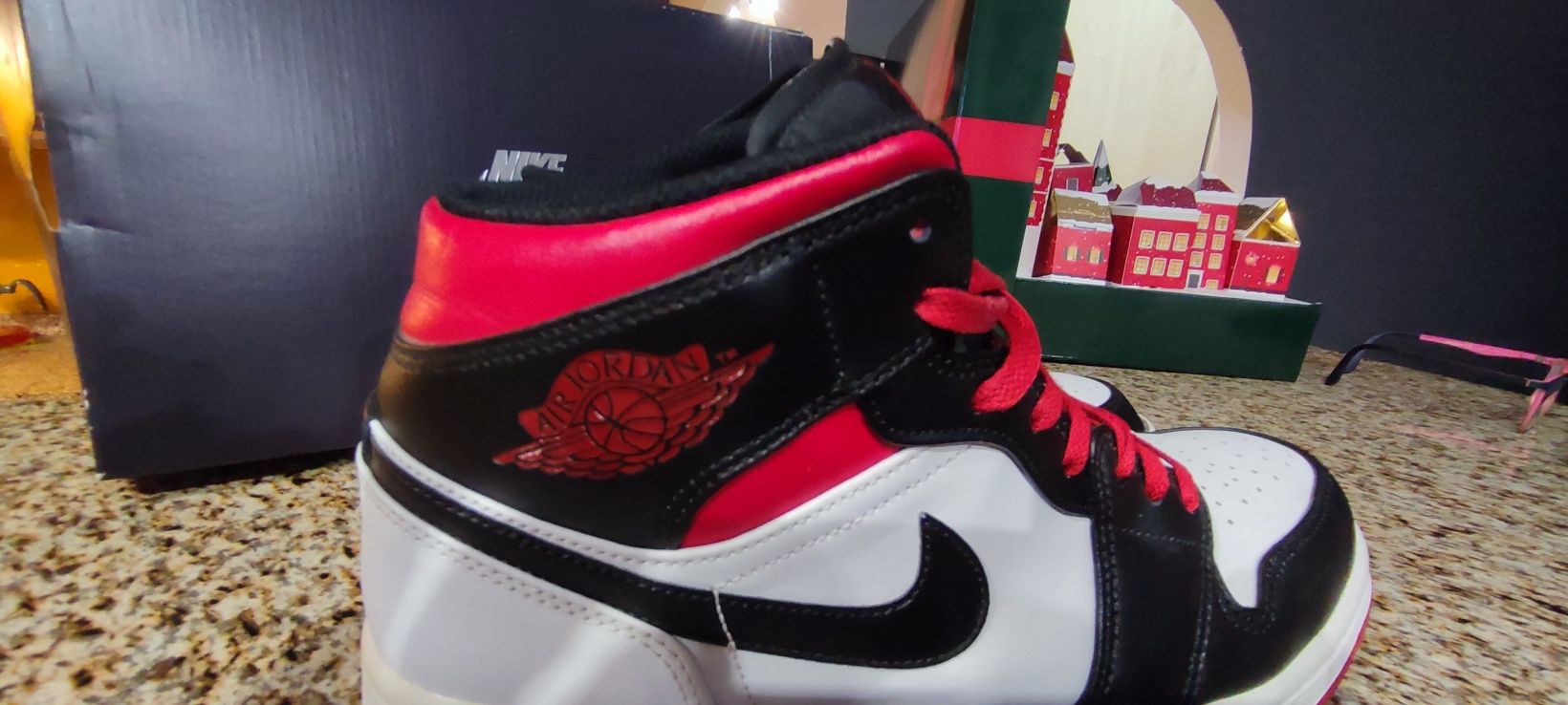 Jordan Air 1 Mid