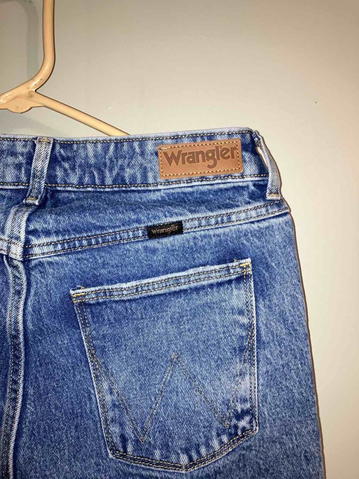 wrangler usa  джинсы   28*32новые.