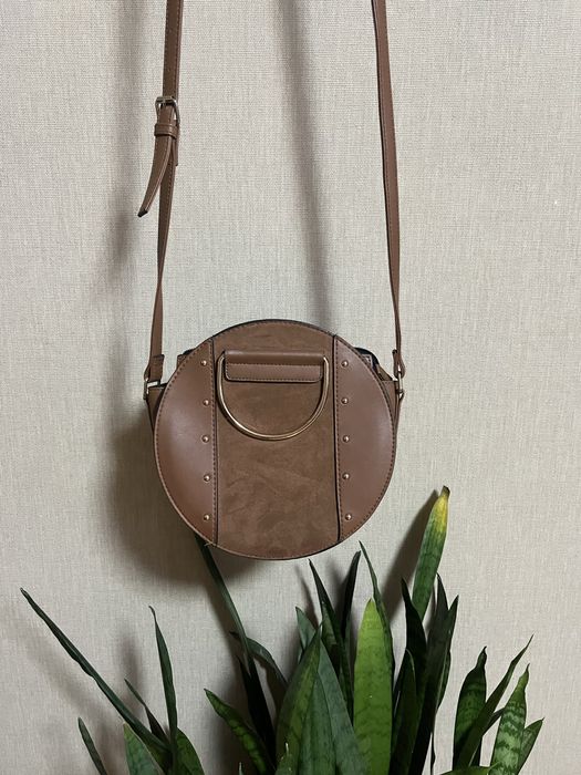 Жіноча рижа сумка кругла сумочка клатч Primark коричнева