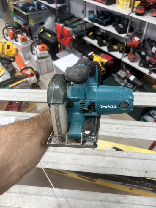 Акумуляторна дискова пила Makita DCS552Z