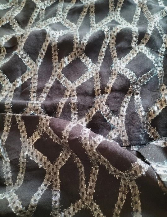 Vestido de festa preto e prateado Mango