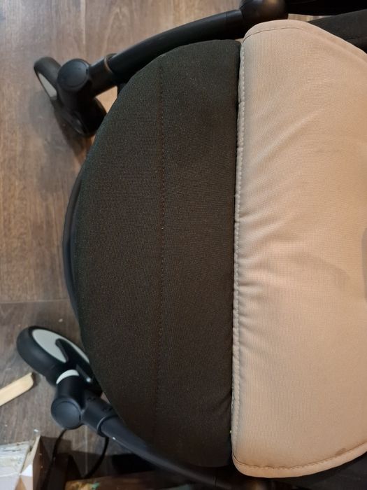 Stokke Yoyo3 blk/toupe z akcesoriami