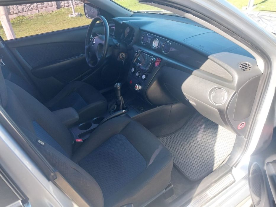 Mitsubishi outlander 1 покоління 2008 рік