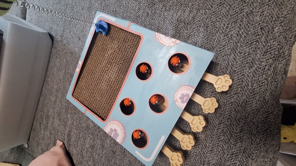 Іграшка для киці