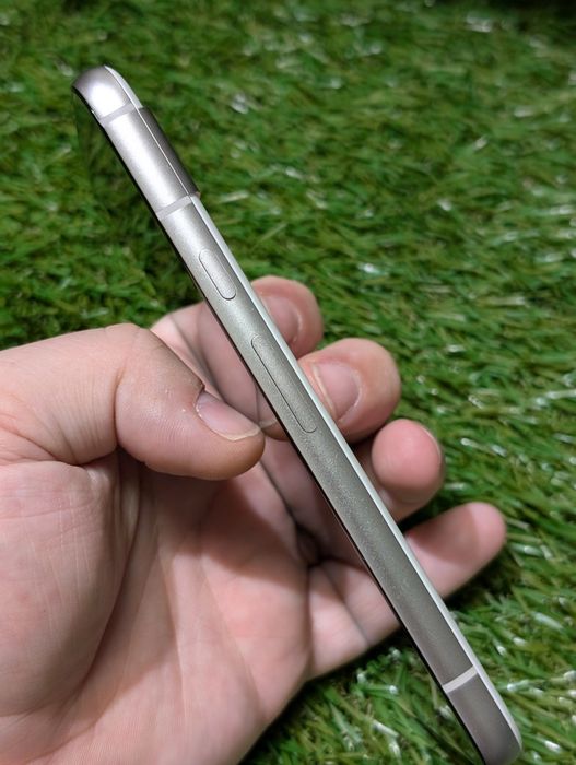 Google pixel Porcelain 8a 8/128Gb (20392) Neverlock  30 циклів