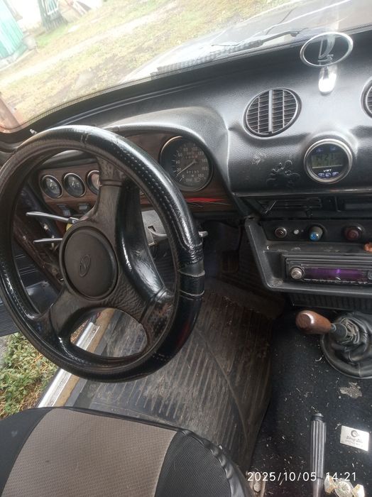 ВАЗ 2106, 1990 року.