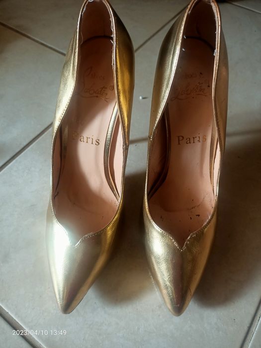 Туфли на высоком каблуке