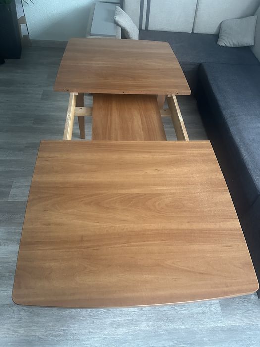 Sprzedam rozkladany stół 140/180x80