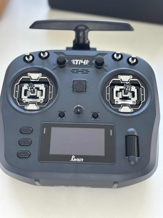 Nadajnik RC 2.4 GHz do dronów