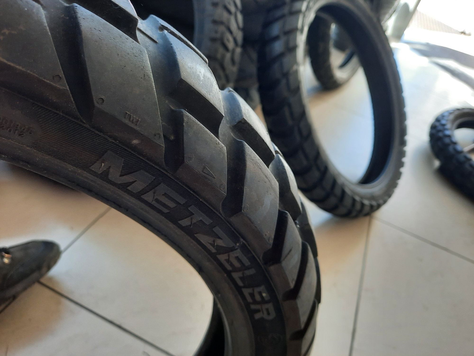 Opona motocyklowa 120/70R19 Metzeler