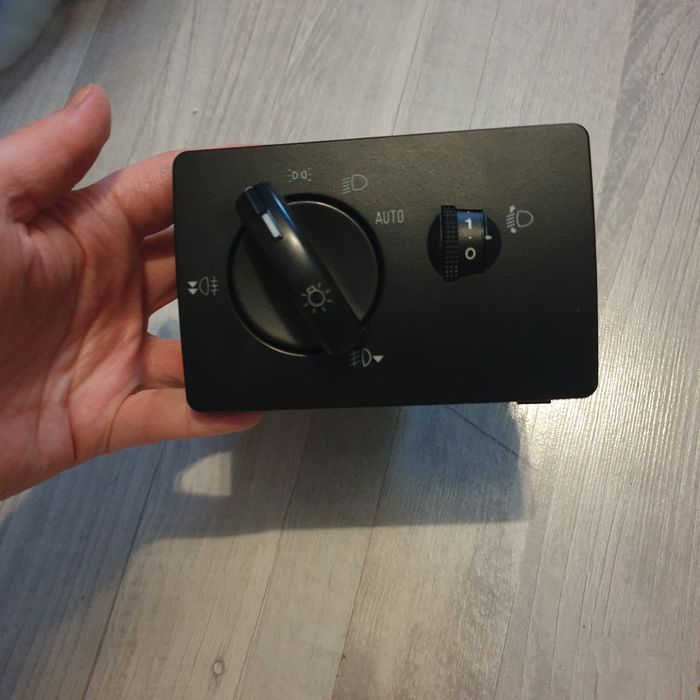 Panel regulacji świateł Ford Fiesta Fusion