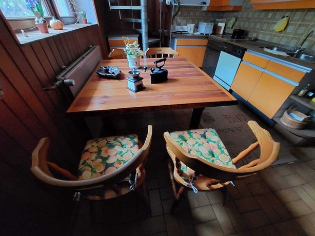 Drewniany, masywny stół do kuchni + 4 krzesła ( KOMPLET )