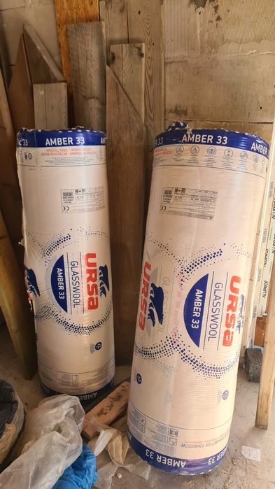 Ursa Amber 33 wełna mineralna o grubości 200mm i 50mm,  λD 0,033 W/mK
